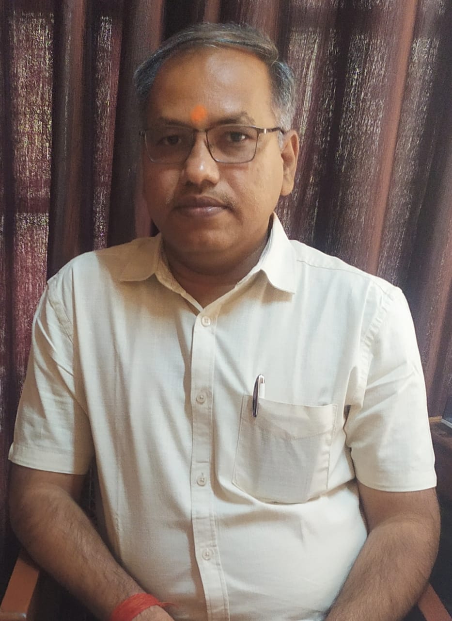 Mr. Vivek Kumar Singh